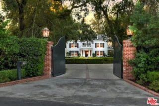 Kyle Richards' And Mauricio Umansky's New House ($8.2M)