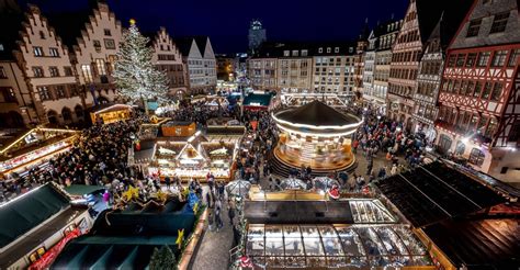 Photos: Europe’s Christmas Markets Return - The Atlantic