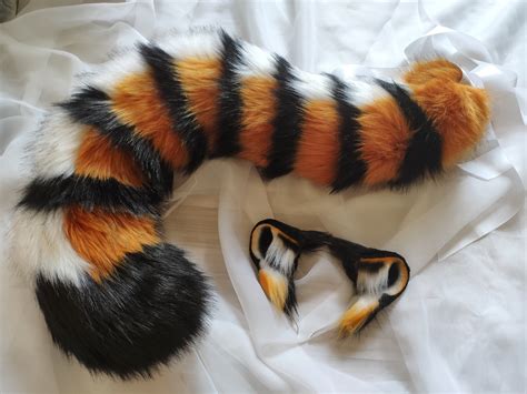 Купить с кэшбэком Realistic Tiger Ears and Tail / Tiger Tail / White ...