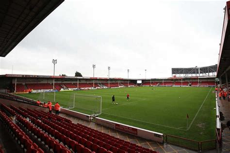 Walsall owner Jeff Bonser willing to sell club but not actively seeking ...