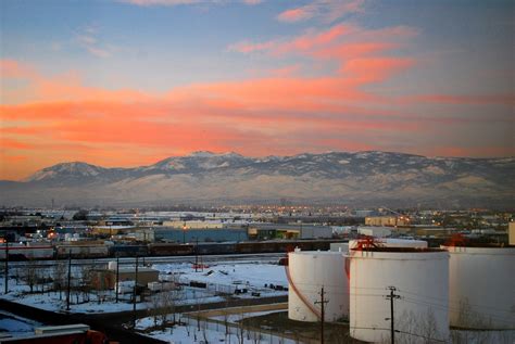 Sparks, Nevada | Beautiful sunrise from our room at Holiday … | Flickr