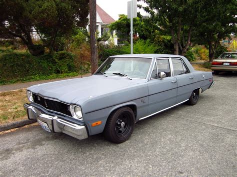 Seattle's Classics: 1975 Plymouth Valiant