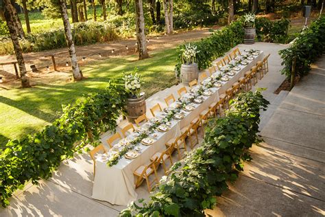 Elegant + Intimate Oregon Winery Wedding