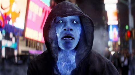 'Amazing Spider-Man 2' Clip: Spidey Confronts Electro In Times Square