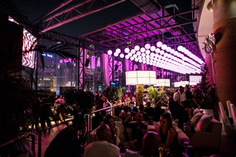 10 Clubs in Dubai for a Perfect Nightlife Experience | Veena World