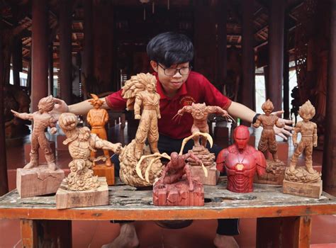 Anime Sculptor Turns Simple Wood Blocks Into Iron-Man & Goku Statues