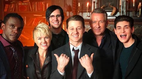 'Gotham' Wraps Filming on the Final Season — See How the Cast Said ...