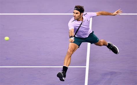 Download Roger Federer In Purple Wallpaper | Wallpapers.com