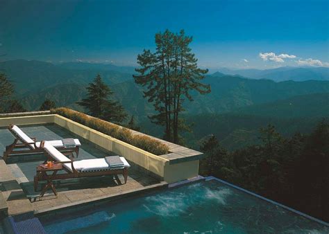 The 6 Most Incredible Infinity Pools - The Far Horizon Magazine