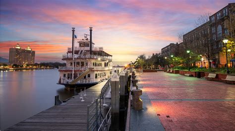 Savannah's Waterfront: River Street Savannah, GA USA