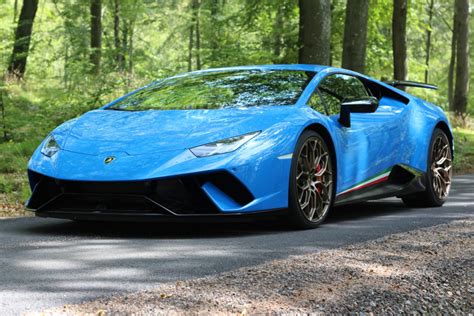 LAMBORGHINI HURACÁN PERFORMANTE – A BLUE DREAM FROM ITALY – Honest Car ...