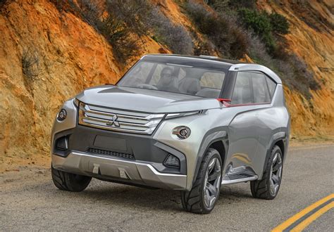 Mitsubishi Concept GC-PHEV Full-Size Plug-In Hybrid SUV: Chicago Auto Show