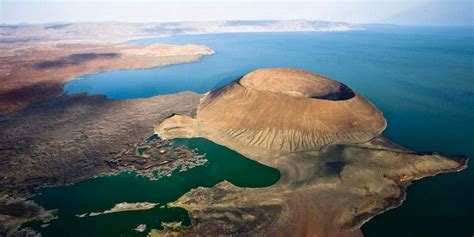 5 Days Lake Turkana Fly-in-Safari | Lake Turkana | Kenya Safaris Tours