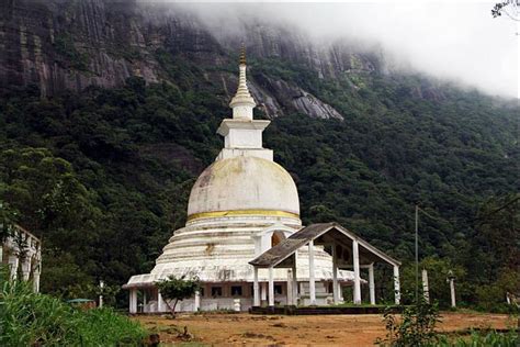 Temple Exploring in Sri Lanka - The Spiritual Island - pretravels.com