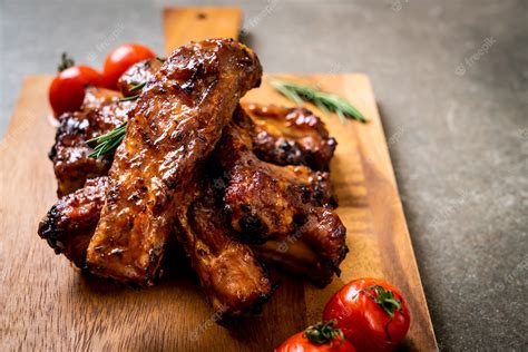 Costillas a la parrilla de cerdo | Foto Premium