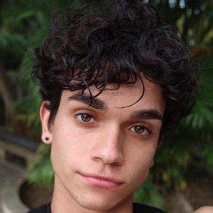 Marcus Dobre - Bio, Facts, Family | Famous Birthdays