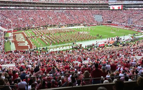 GREAT EATS HAWAII: ALABAMA CRIMSON TIDE FOOTBALL - BRYANT DENNY STADIUM