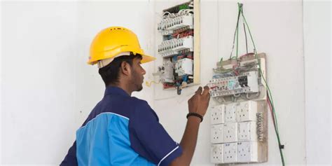 Electrician Courses & Diploma - Fees, Eligibility, Duration