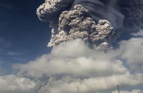 Volcanic Ash Cloud Forces Airlines To Cancels Fiji Flights | Stray ...