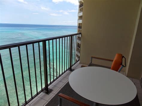 Hotel Review: Sheraton Waikiki – milespointstravel