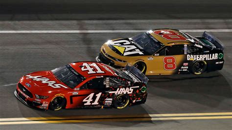 NASCAR Races Into an Uncertain Future - The New York Times