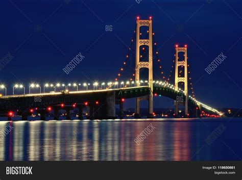 Mackinac Bridge Night Image & Photo (Free Trial) | Bigstock