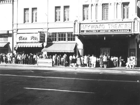 Hayward Theater in downtown Hayward. Watched a lot of movies here ...