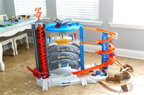 Hot Wheels Super Ultimate Garage Review - Momdot.com