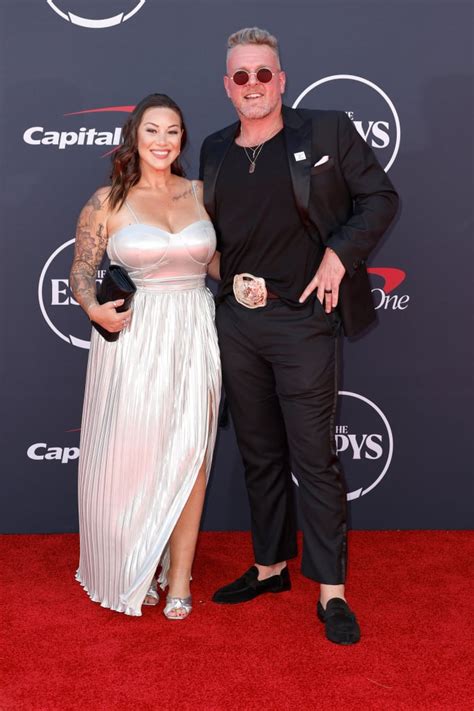 Pat McAfee's Wife Stunned At The ESPYS Tonight - The Spun