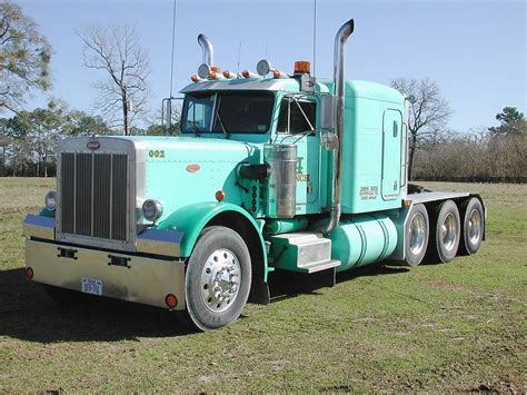 Peterbilt 359 | Peterbilt 359, Peterbilt, Peterbilt trucks