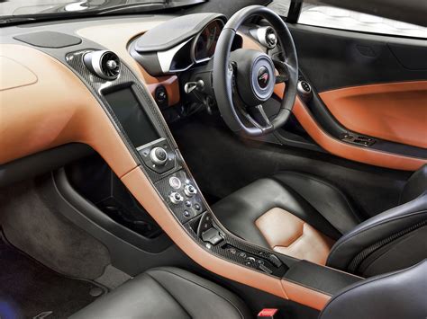 car interior McLaren MP4-12C 2011