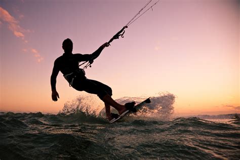 Gold Coast Water Sports Activities - Top 10 | Gold Coast Dive Adventures