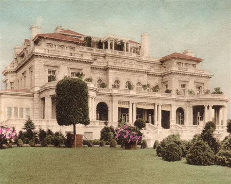 Mansions of the Gilded Age: Postcards from the Gilded Age