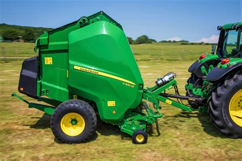 图片：来自Machinery Giant John Deere的新圆形打捆声 - Agriland.ie - 必威客户端