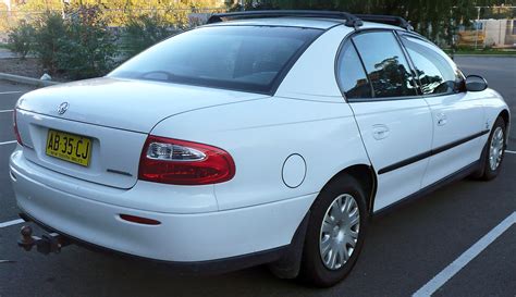 Holden Commodore (VT) 3.8 i V6 (200 Hp)