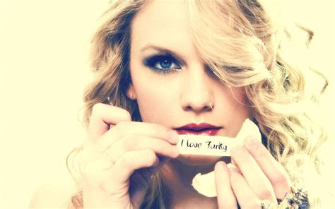 Taylor Swift Red Album Wallpapers - Top Free Taylor Swift Red Album ...