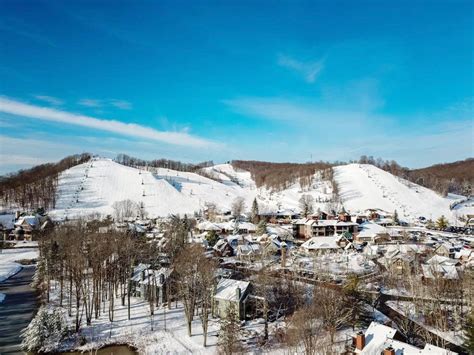 7 Best Ski Resorts in Michigan, 2023/24