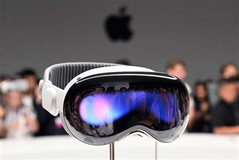 Apple's new Vision Pro VR headset breaks the internet — and the bank ...