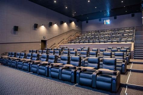 Tysons Galleria dine-in movie theater CMX CinéBistro is now open | FFXnow