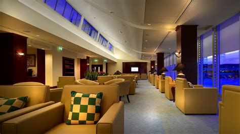 Emirates Lounge – GARIFF