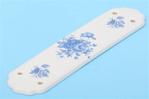 Ceramic Finger Plates - HardwareOutlet