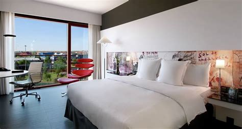 Hilton Madrid Airport Hotel - Hotel at Madrid Barajas Airport MAD