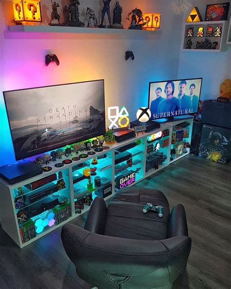 Pin by Simon PatteLoup on dans ma pièce | Video game rooms, Video game ...