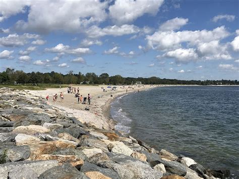 Best Beach Hike In Connecticut: Sherwood Island State Park