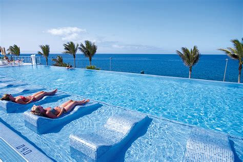 riu-gran-canaria-hotel-infinity-adults-only-pool - The Family Holiday Guide