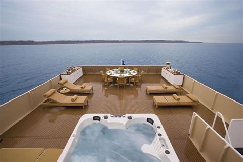 Yacht Deck Announces New Website - Yacht Deck