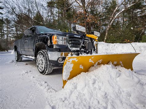 5 Facts About Snow Plow Truck Attachments | Semi Service