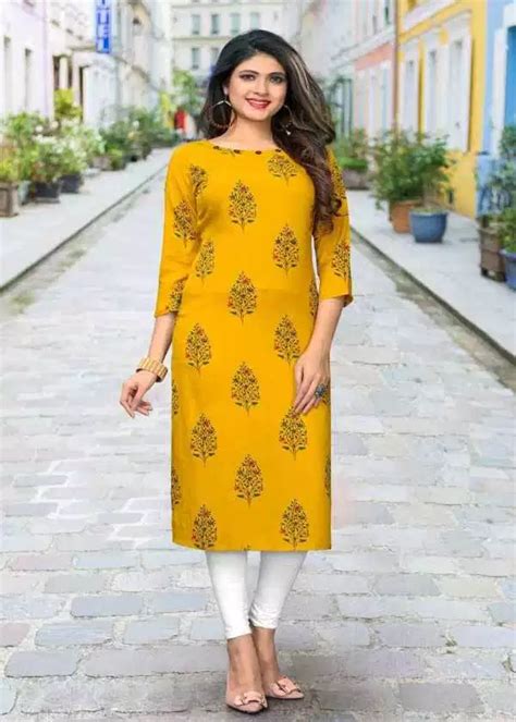 Fashionable Kurti - Get This Kurta Designs For Female @ Gunj Fashion ...