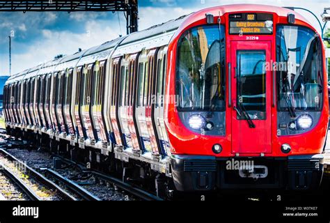 The London Underground Electric Train | ubicaciondepersonas.cdmx.gob.mx