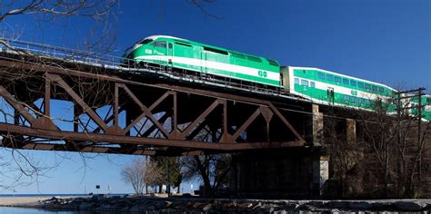 New GO express runs will ease commute for riders in Hamilton ...